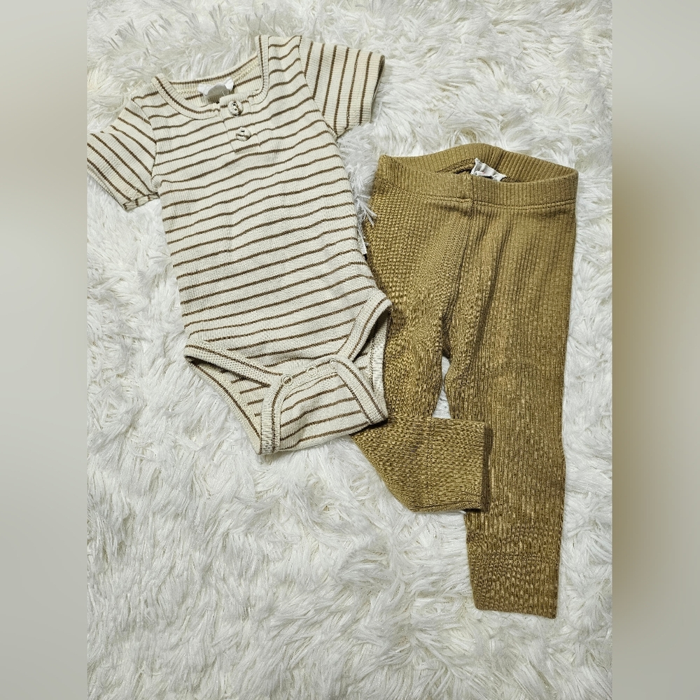 JAMIE KAY OUTFIT